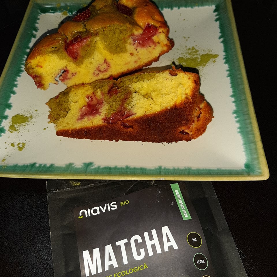 rețetă tartă cu căpșuni și pudră de matcha