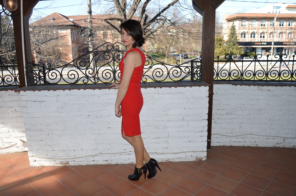 rochie roșie Femme Luxe