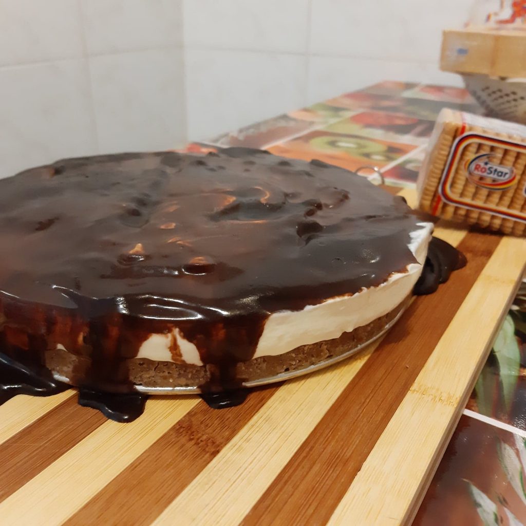 prăjituri rapide cu biscuiți - cheesecake