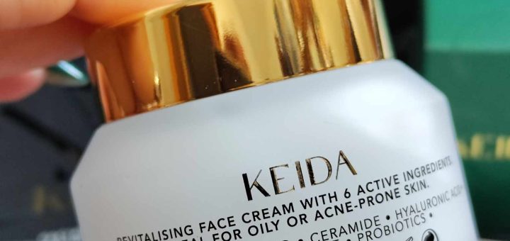 crema de față revitalizantă Keida Pure Radiance